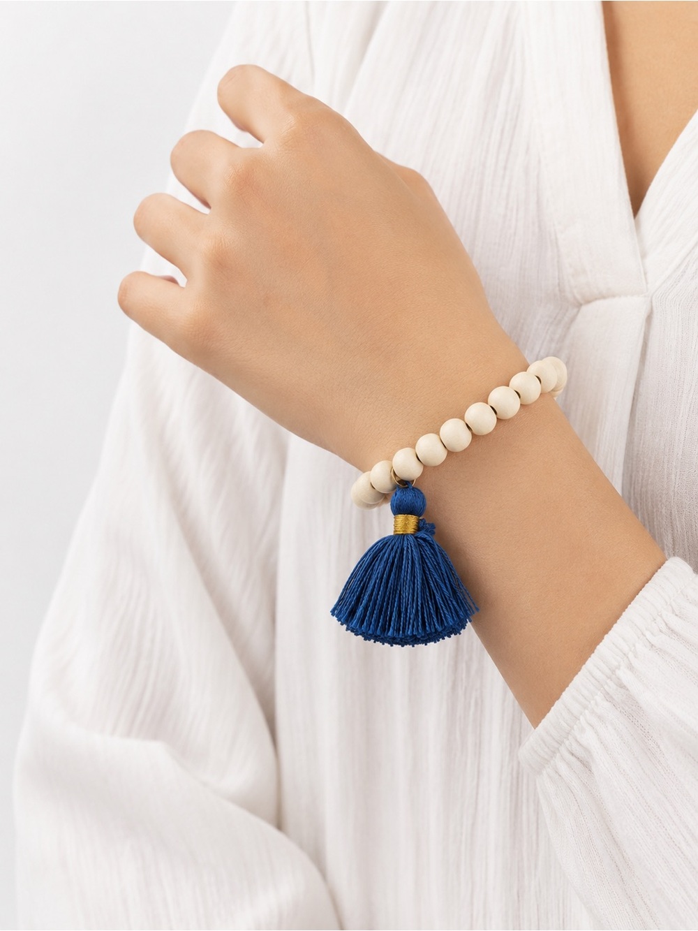 Boho Beads Milan Tassel Bracelet 
Color: Blue